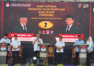 Paslon Nomor 2 Iwan Sudirman Kuasai Jalannya Debat Pertama Paslon Calon Bupati dan Wakil Bupati Pinrang Tahun 2024