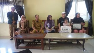 Ketua Pj Dekranasda Pinrang, Melakukan Peluncuran Lomba Cipta Motif Khas Pinrang di Dinas ESDM Pinrang