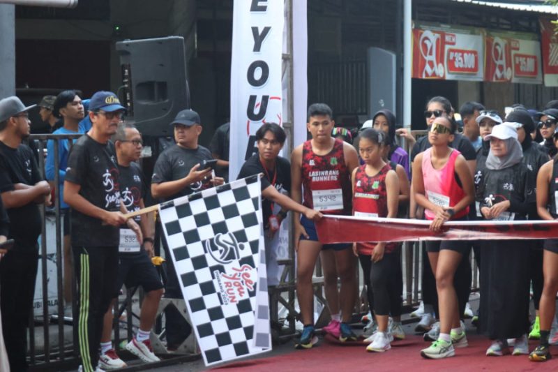 Sekda Pinrang Andi Calo Kerrang Lepas Ribuan Pelari Mengikuti Ajang ” See You Run 10 K dan 5 K